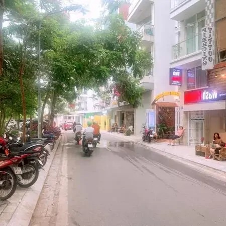 Bán nhà mặt phố Nhật Chiêu, 5 tầng Kinh doanh siêu sầm uất, DT 80m2 x 5 tầng, giá 39.5 tỷ. LH 0966286718
