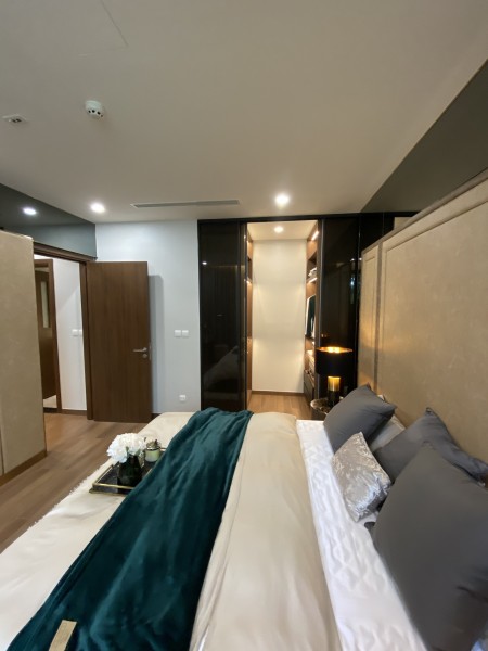 Bán căn hộ cao cấp 3PN đầy đủ tiện ích chính sách CK tới 800 triệu đồng