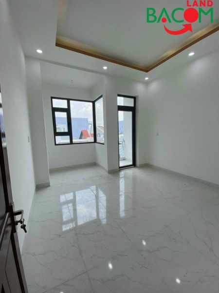 Dễ dàng sở hữu Nhà mới đẹp 1 trệt 2 lầu Hoá An, gần công ty Pouchen, SHR thổ cư, đường xe hơi quay đầu