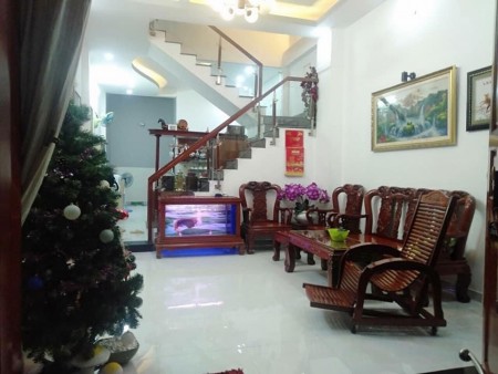 Nhà bán gấp đường nhựa t0 12m, Phan Văn Trị, 5 lầu bán gấp trong mùa dịch lh 0909205956