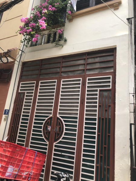 Thái Hà Quận Đống Đa, 3 mặt thoáng vinh viễn, sân để xe rộng, cực đẹp, dt 52m2, giá 5.25 tỷ