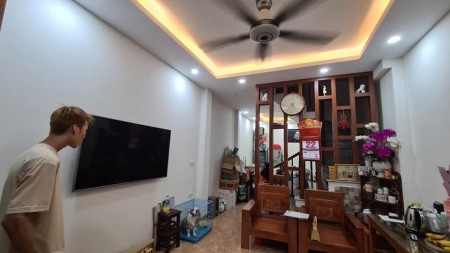 Bán gấp nhà phố Cầu Am, Hà Đông diện tích 36m2, xây 4 tầng giá chỉ 3.5 tỷ
