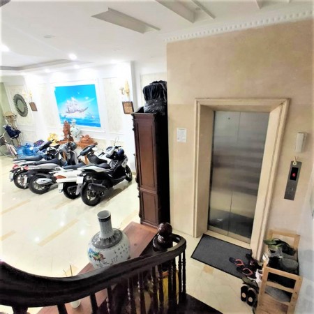 Phân lô Trần Khát Chân - Lò Đúc 7 tầng thang máy, oto vào nhà