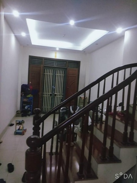Bán nhà Vạn Phúc diên tích 36m 5 tầng măt tiền 3,5m giá 4,15 tỷ