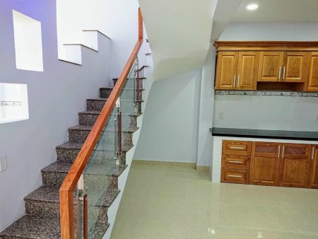 Nhà mới 2 tầng 110m2 giá 4.9 tỷ Nguyễn Ảnh Thủ Q 12