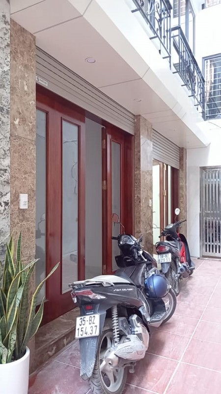 Bán nhà mới xây Lê Đức Thọ, dt 46m2, 5 tầng đúc, 6 phòng ngủ, giá 4.2 tỷ
