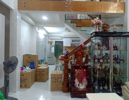 Bán gấp nhà mặt tiền kinh doanh đường Sơn Kỳ. Tân Phú. 3,7 tỷ