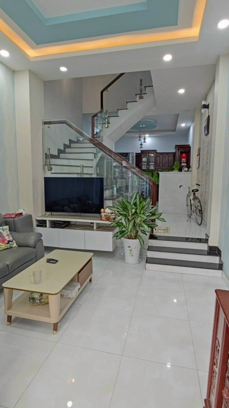 Nhà 4 tầng, mặt tiền KDC Tân Mỹ, P. Tân Phú, Quận 7