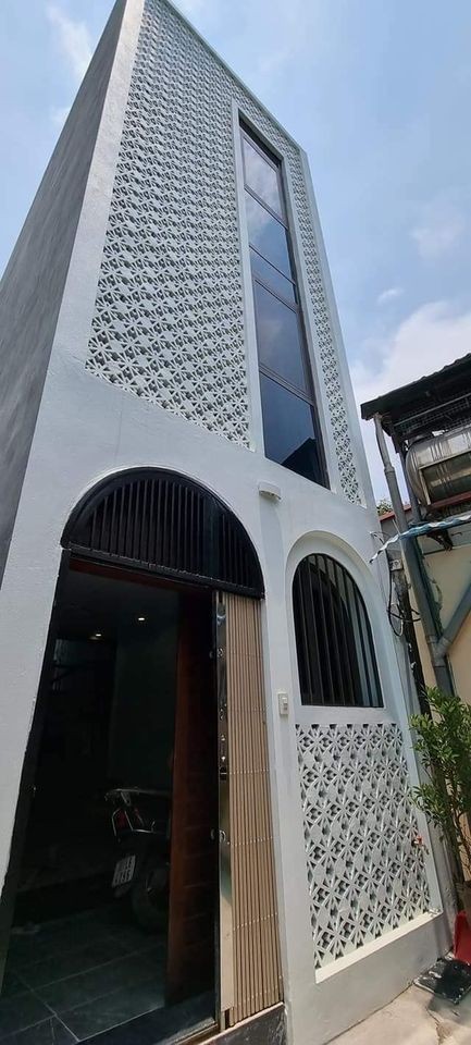 Bán nhà dân tự xây tại Tư Đình, dt 40m2, 3 tầng, nhà thoáng, thiết kế độc dáo, giá 2.85 tỷ