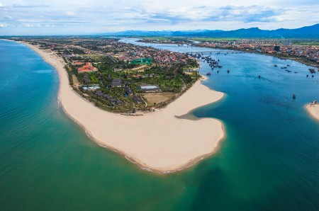 Chỉ còn 3 lô biệt thự view biển sổ đỏ sở hữu lâu dài còn xót lại La Mer tp Quảng Bình