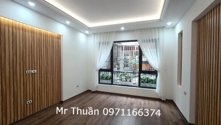 Bán nhà Ngõ 444 Đội Cấn, Ba Đình 55m2 xây 3 tầng giá 4.2 tỷ, ngõ thông,