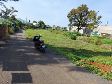 Chính Chủ Bán Gấp Đât 3 Mặt Tiền Vị Trí Đẹp Tại Lâm Đồng