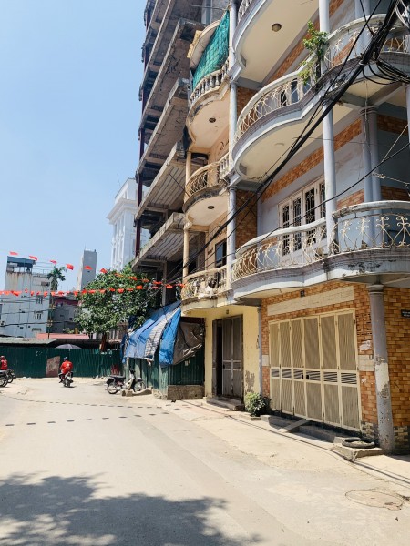 Cặp lô góc Đội Cấn, Ba Đình, mặt tiền 9m, Diện tích 90m4 x 4 tầng, 2 ô tô đỗ cửa, mt 5m, giá yêu thương 26.5 tỷ (Liên hệ: 0969865159 Miễn TG)