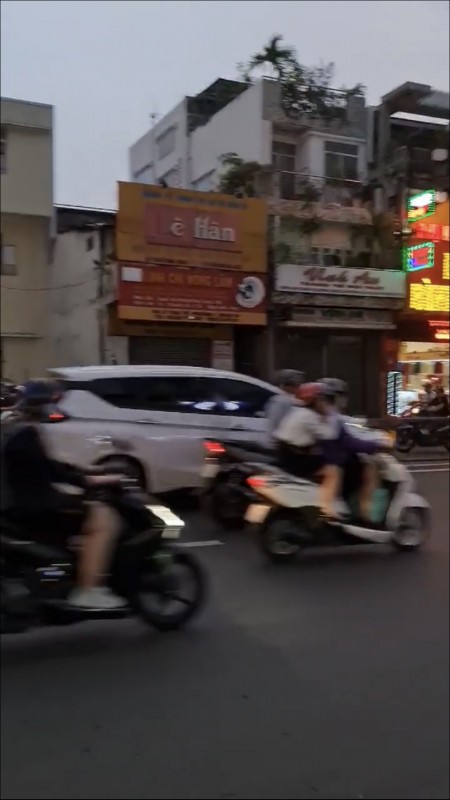 Đi đến slide 2