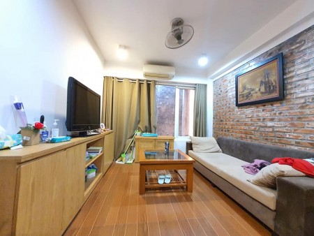 Siêu phẩm Cầu Giấy ngõ thông ô tô kinh doanh dt 35m2, 4 tầng đúc, giá 5.8 tỷ