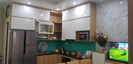Nhà nguyên căn Phúc Lợi phân Lô ôtô đỗ cửa View Hồ 62m 5 tầng, còn mới ở luôn