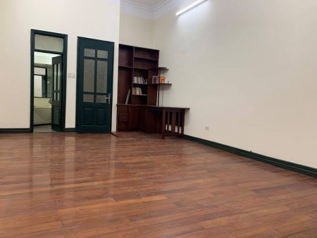 Bán nhà Vũ Phạm Hàm, kinh doanh tốt - dòng tiền đều, dt 50m giá 12tỷ