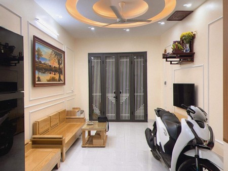 Bán nhà Phan Đình Giót 40 m x 5 tầng, MT 4m ngõ ô tô giá chỉ 2,9 tỷ