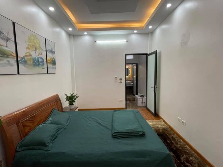 Siêu Phẩm 5* Hoàng mai ( có 1 không 2 ) ô tô đỗ cửa giá chỉ 3 tỷ