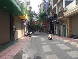 2 ô tô tránh, vỉa hè, kinh doanh, thu nhập khủng, Ngọc Lâm, Long Biên Hà Nội.
