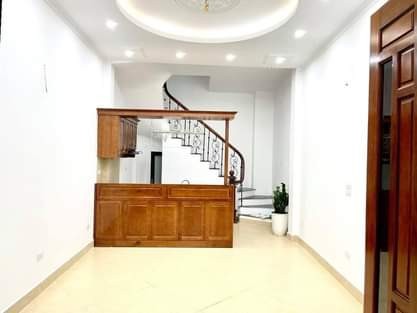 Bán Nhà Bùi Ngọc Dương 5 tầng đúc, ô tô đỗ cổng, kinh doanh văn phòng, dt 37m2, giá 5.2 tỷ Hai Bà Trưng