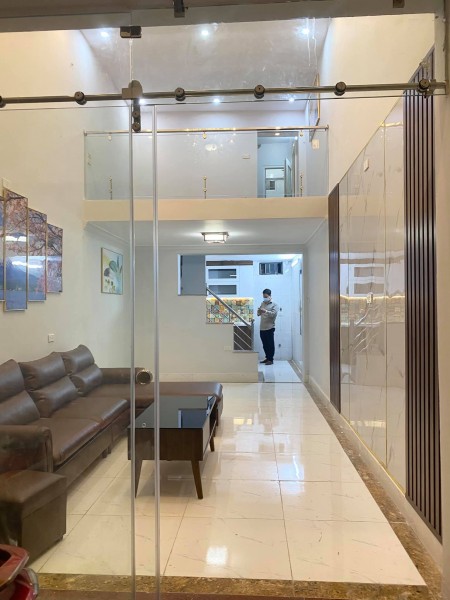 Chủ nhà cần bán nguyên căn đường Trường Chính, dtsd 43m2, gần hồ, giá 4.85 tỷ