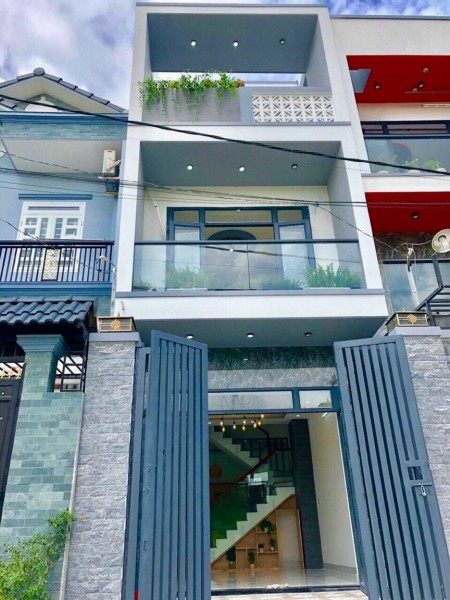 Bán nhà đường Trường Lưu, P.Long Trường, TP.Thủ Đức dt54m giá chỉ 3.98 tỷ(bớt lộc)