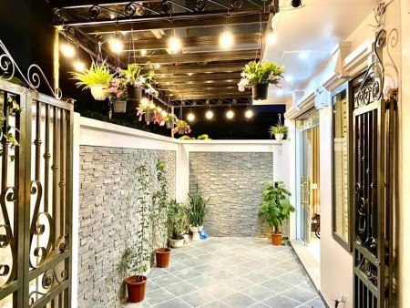 Hẻm xe hơi. 6m cần bán nhà 3 tầng dt 90m2 giá chỉ 10 tỷ thương lượng, Quận Bình Thạnh