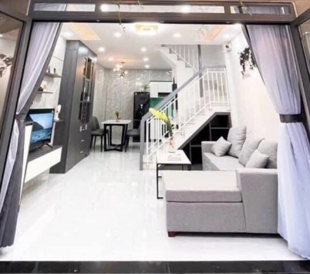 Bán nhà nguyên căn Bồ Đề ở sướng, 5 tầng kiên cố, dt 39m2, giá nhỉnh 3 tỷ