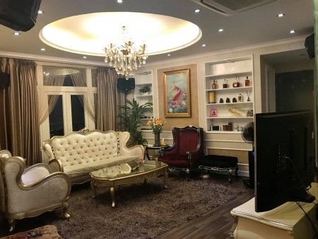 Cần bán nhà gấp tại Vũ Tông Phan, Thanh Xuân dt 35m2 – 5 tầng, Giáp phố nở hậu kinh doanh
