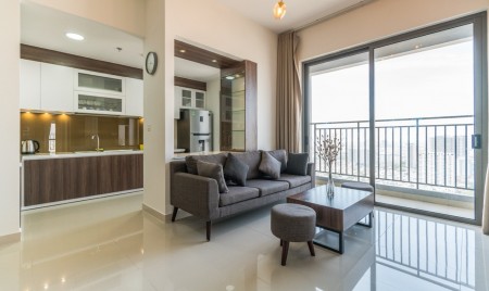 Kẹt tiền bán lỗ căn hộ 2 phòng ngủ, 2 wc, cho trả góp 19 triệu, cc The Emerald