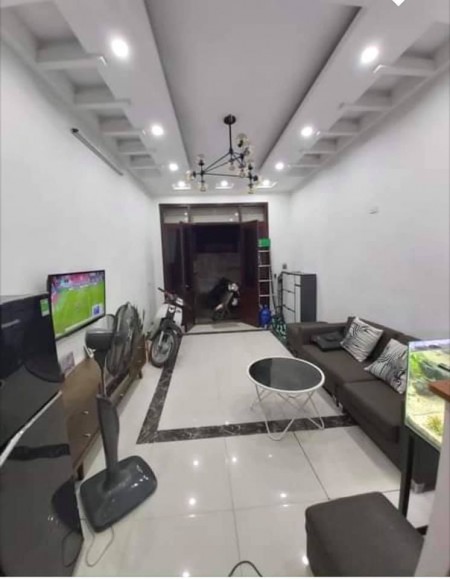Bán gấp nhà Đông Ngạc 2.7 tỷ, 4 tầng ngõ ôtô thông, kinh doanh nhỏ. Lh 0911994588