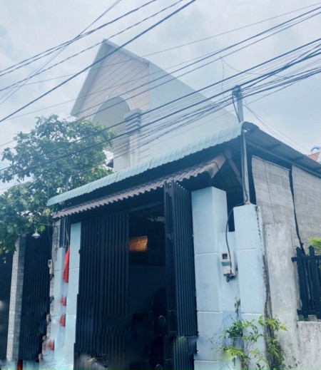 Bán nhà sổ riêng 6x25m gần chợ Phú Thọ giá 2ty8m hướng Tây Nam
