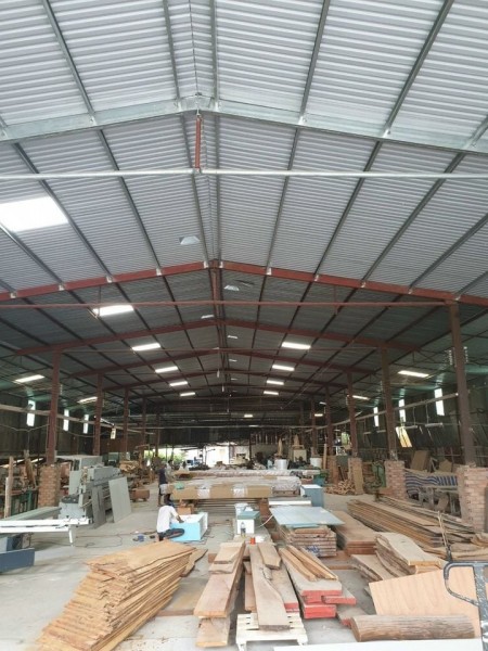 Cho thuê kho xưởng đường Phan Trọng Tuệ gần cầu Bưu diện tích 300, 750m công vào thoải mái