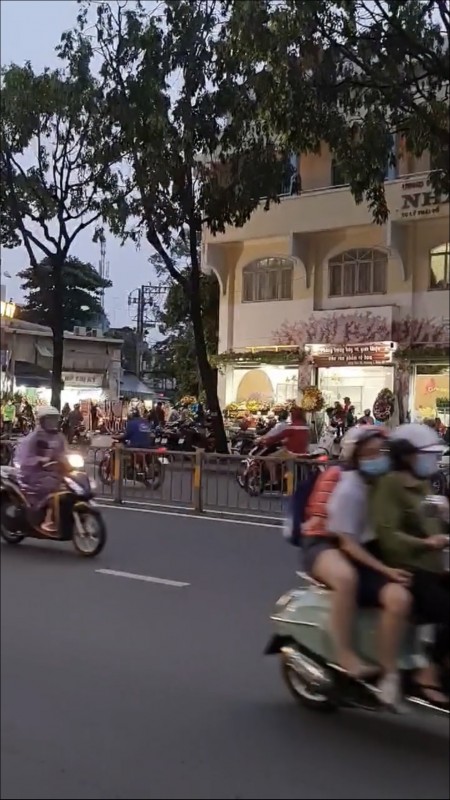 Đi đến slide 6