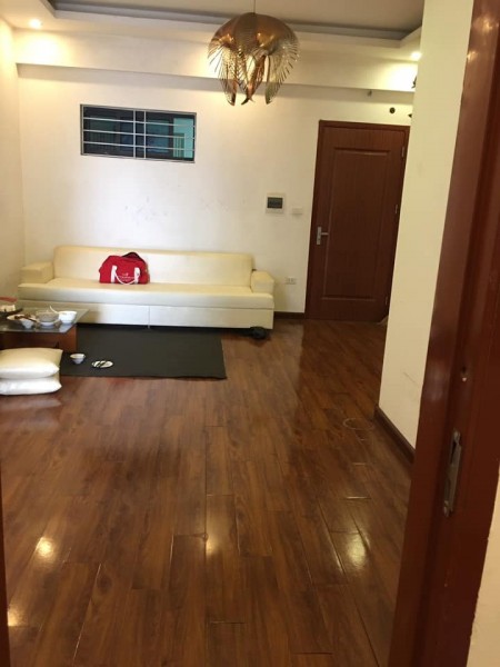 Bán gấp CHCC 83A Trường Chinh giá 2.75 tỷ, 70m2, NT cơ bản