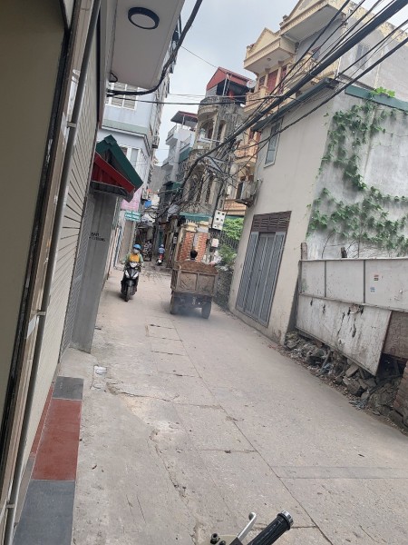 Nhà đẹp Quận 10, 5tỷ8, 4 tầng, ngang 4m2, HXH đường 3/2 LH: 0972010495