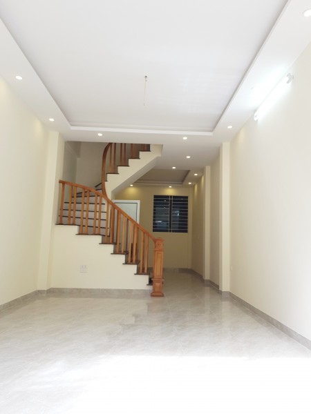 Bán nhà 48 Ngô Gia Tự, dt 43m2, 4 tầng đúc, thoáng trước sâu, nhà đẹp vào ở ngay