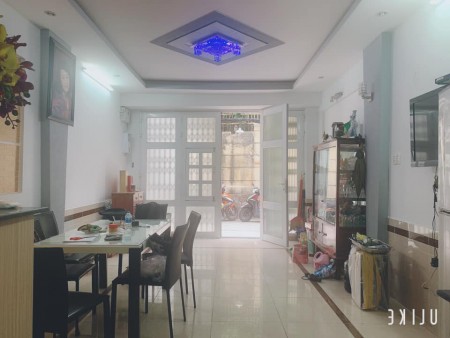 Hẻm xe máy 181 Đoàn Thị Điểm, 4 tầng BTCT, giá rẻ 3.8 tỷ
