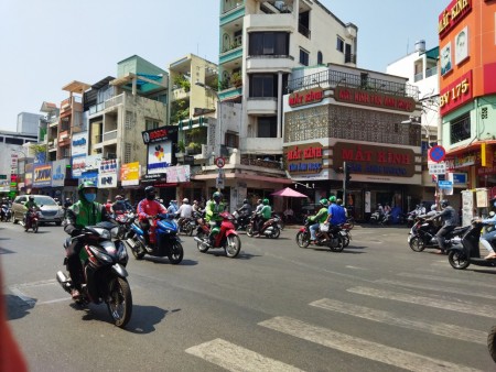 Nhà tiện xây mới mặt tiền Nguyễn Văn Đậu P5 Diện tích 4,85m x 14,5m