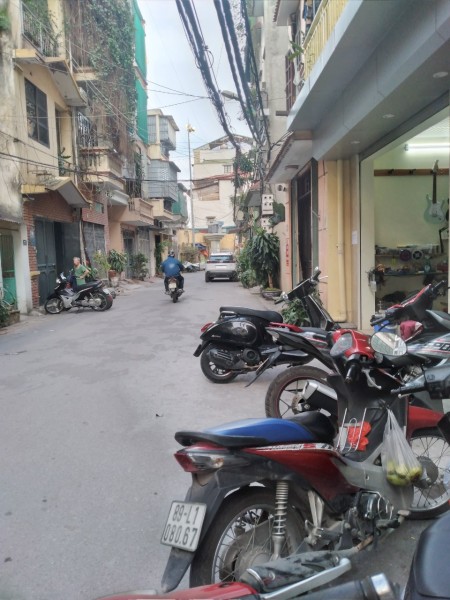 Bán nhà Văn Quán ngõ thông, yên tĩnh, ô tô đỗ cửa, dt 40m giá 5 tỷ