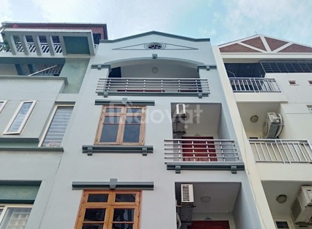 Bán nhà khu Vạn Phúc- Hà Đông, nhà đẹp, đường thoáng, dân trí tốt giá chỉ 6.5 tỷ