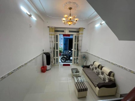 HXH Phan Huy Ích, Phường 15, Tân Bình 40 m2 4.5 x 9 - 3.7 tỷ