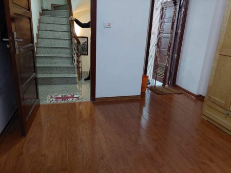 Siêu phấm nhà đẹp Ngọc Thụy phân lô, ô tô đỗ cửa 45m2*5T chào 3.2 tỷ