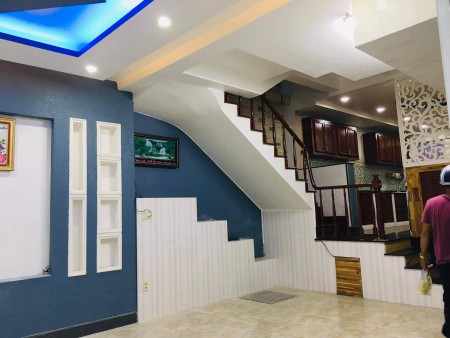Bán Nhà Quận 8, gần chợ Nhị Thiên Đường 4 Tấm Giá Rẽ