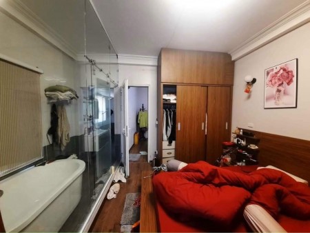 Nhà Lô Góc Cầu Giấy, Siêu Hot, Ở Luôn 40m2, 6 Tầng, Nhỉnh 3 Tỷ.
