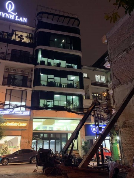 Cần Cho Thuê Nhà Văn Phòng Diện Tích Sử Dụng Mỗi Tầng 85m2 Đến 95m2