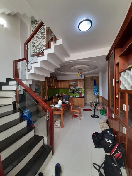 Nhà Đẹp Bán Gấp Gía Rẻ Đầu Tư Tốt, dt 200m2, 5 tầng, đường nhựa 6m, gía 5.9 tỷ