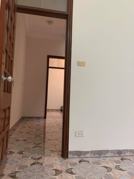 Chính chủ cần bán nhà ngõ 183 Vũ Tông Phan, 50m2 *4T,cách MP 20m, giá 4,2 tỷ.