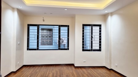 Bán nhà phân lô Ngụy Như Kom Tum 100mx4T MT 4.2 m oto tránh vỉa hè Thanh Xuân 0783559922